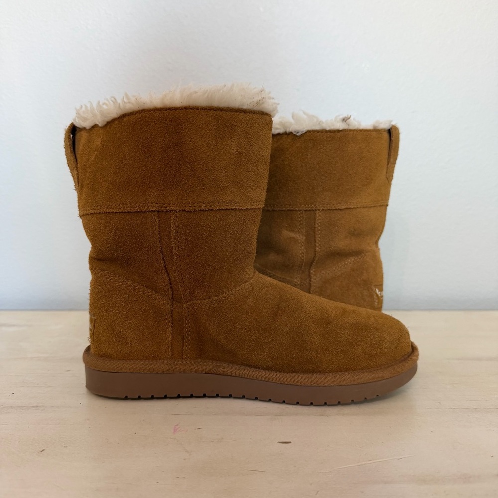 Koolaburra By Ugg Brown Suede Aribel Short Zipper Boots - Picture 2 of 8